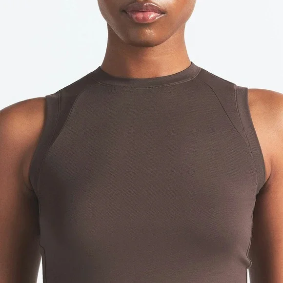 SKIMS Sport Slim Muscle Tank Amethyst Brown Sleeveless Top Large NEW - Picture 4 of 9
